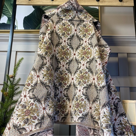 Boho GBR Floral Medallion textured patterned upholstery fabric Vest - Picture 9 of 15